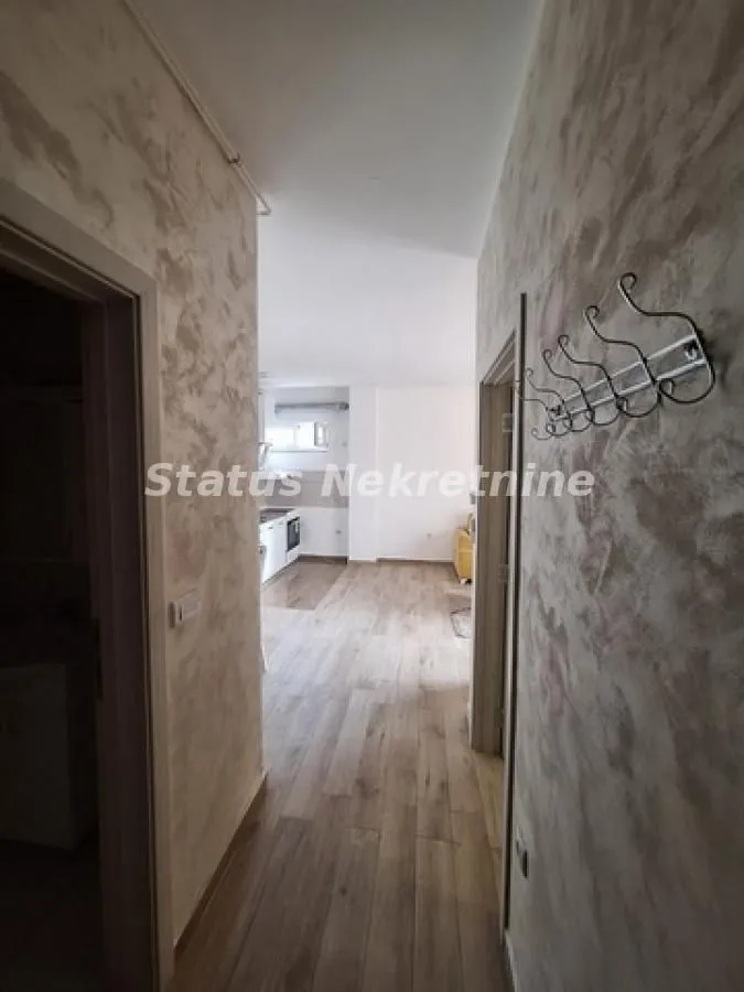 Prodaja, jednosoban stan, 45m², Centar, Inđija
