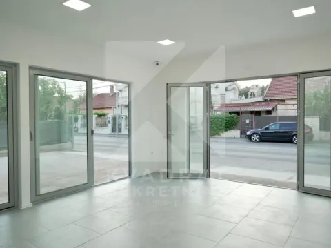 Izdavanje, poslovni prostor, 30m², Masline, Podgorica - image 4