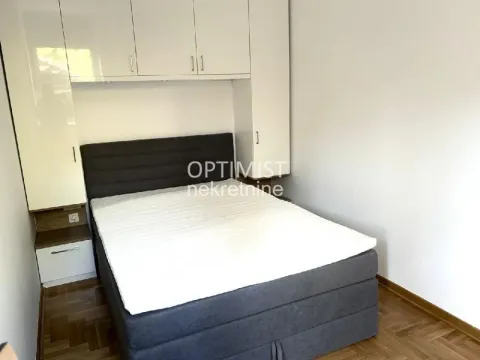Izdavanje, dvosoban stan, 34m², Stari Grad, Beograd - image 4