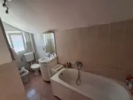 Izdavanje, kuća, 120m², Tološi, Podgorica - image 8