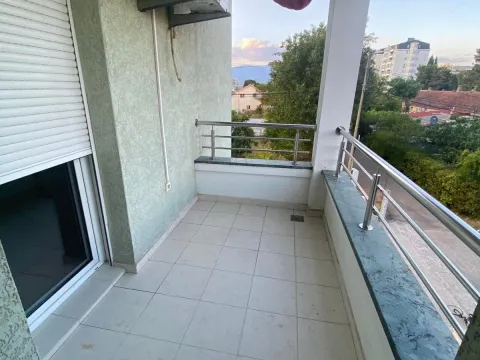 Rent, two bedroom apartment, 70m², Ljubović, Podgorica - image 8