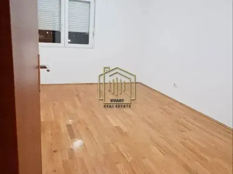 Izdavanje, jednosoban stan, 45m², Stari Aerodrom, Podgorica - image 5