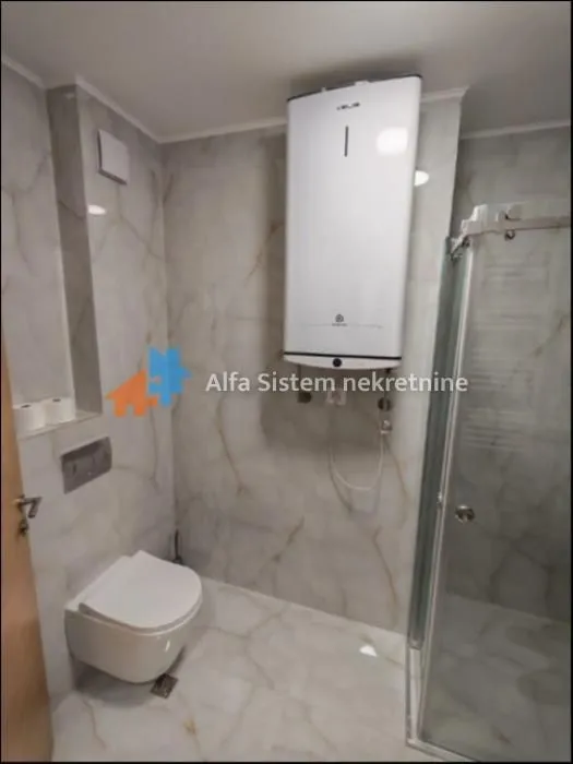 Izdavanje, trosoban stan, 77m², Autokomanda, Voždovac Sve Podlokacije