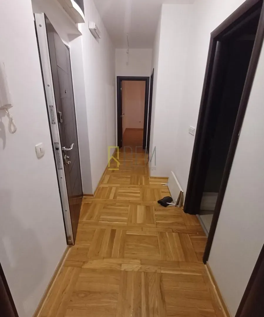 Prodaja, dvosoban stan, 60m², Zabjelo, Podgorica