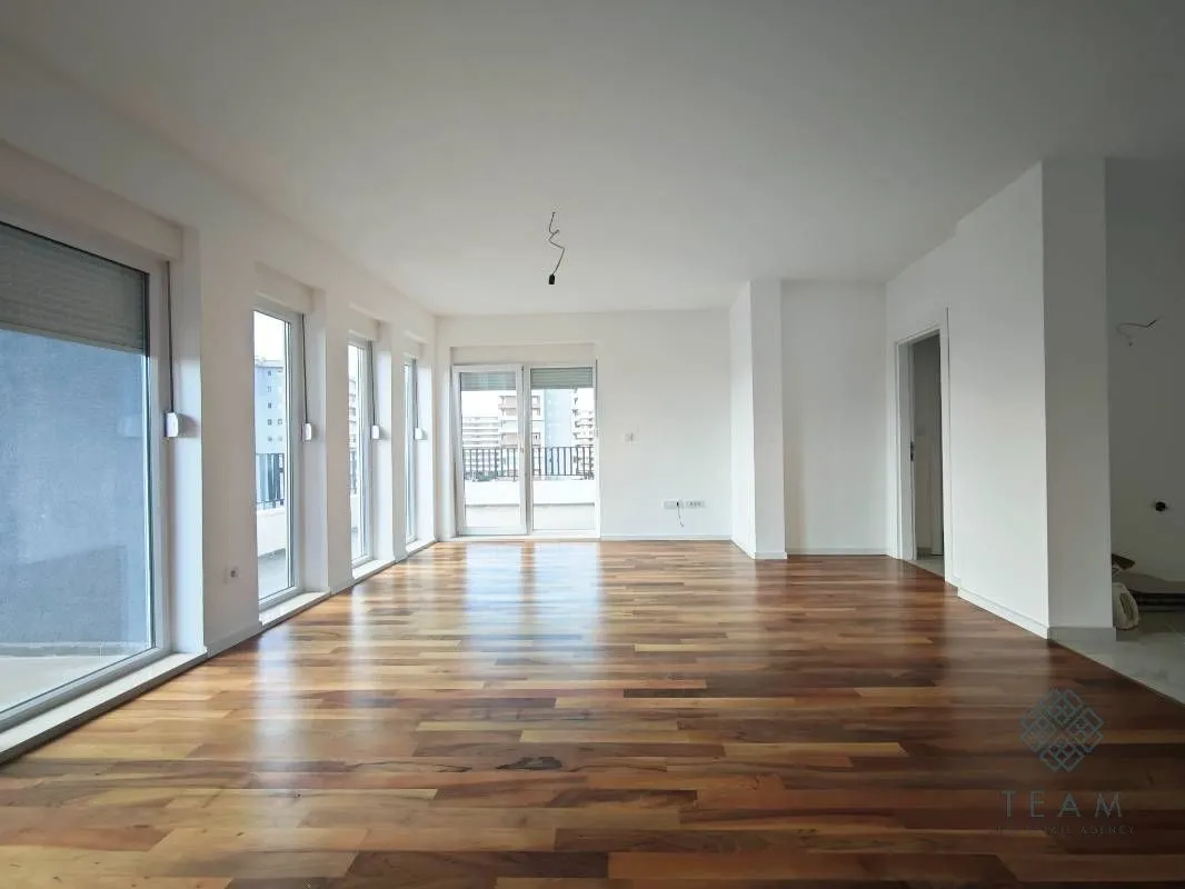 Prodaja, trosoban stan, 131m², Kod Big Fashion-a, Podgorica