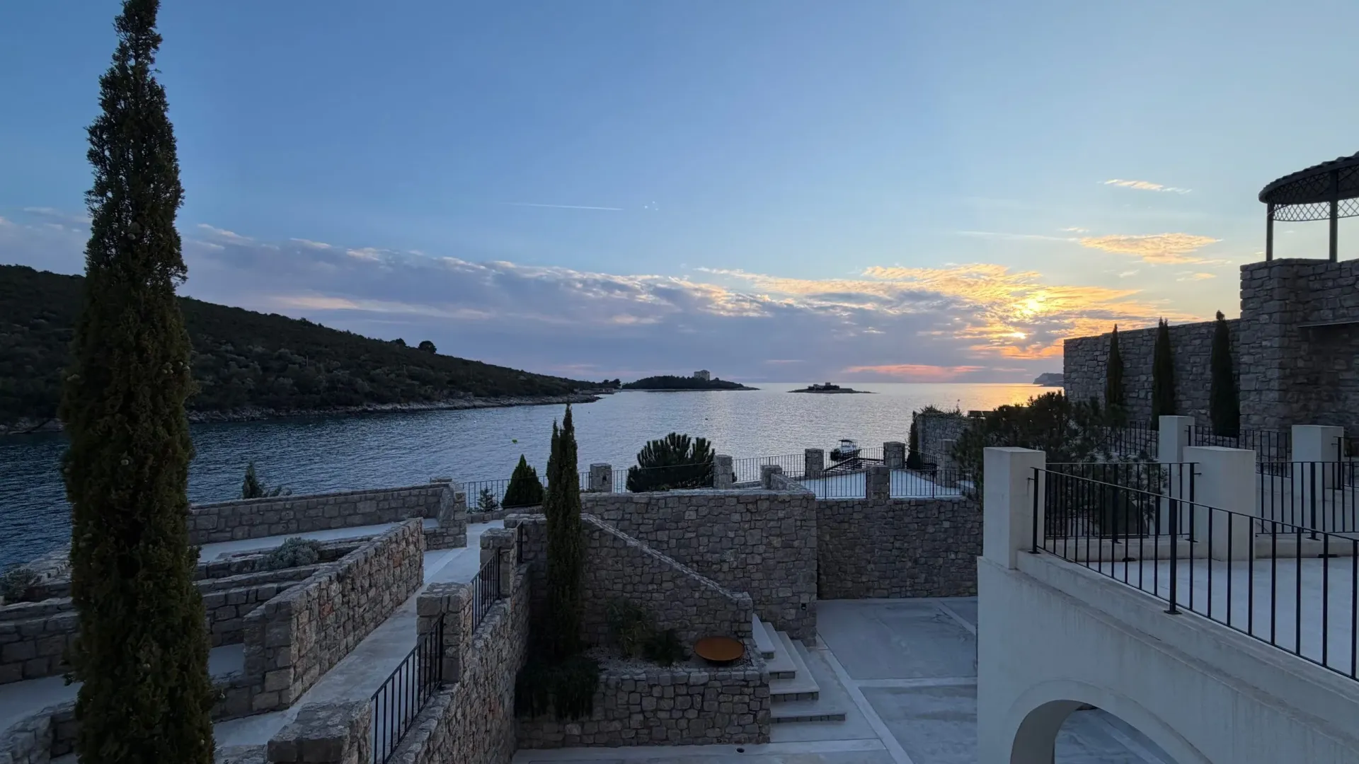 Sale, house, 872m², Kotor, Crna Gora