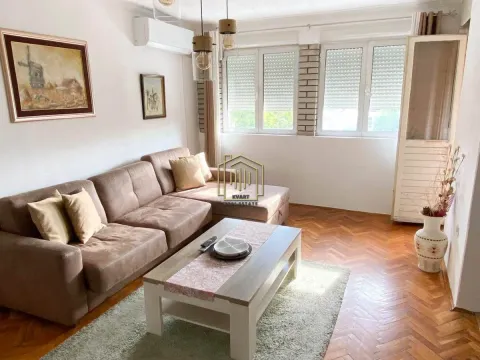 Izdavanje, dvosoban stan, 80m², Zabjelo, Podgorica - image 1