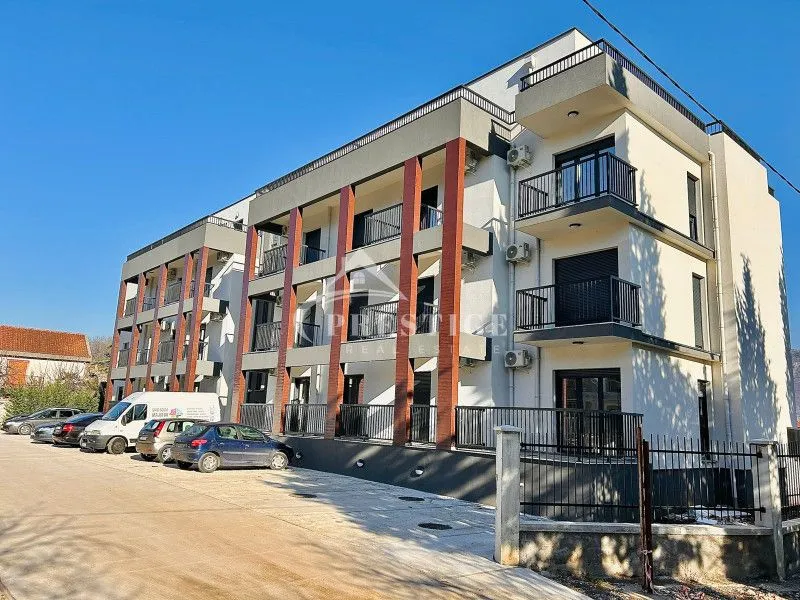 Rent, studio apartment, 32m², Zagorič, Podgorica