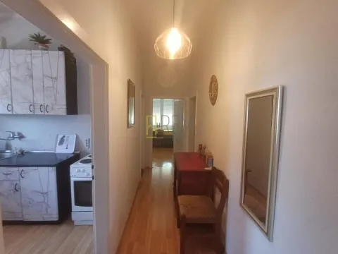Prodaja, trosoban stan, 68m², Centar, Podgorica - image 9