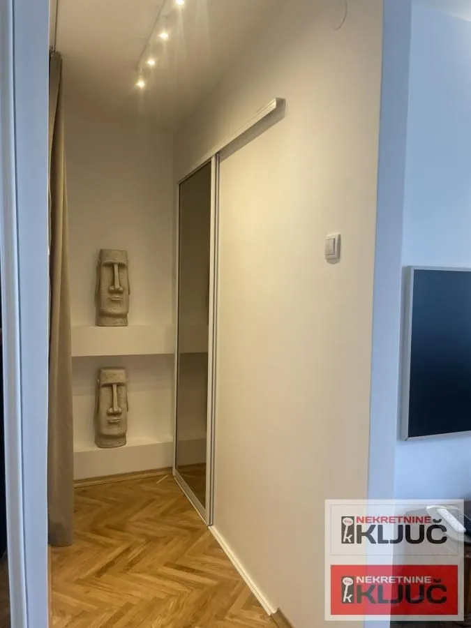 Prodaja, dvosoban stan, 48m², Bulevar Oslobodjenja, Novi Sad Sve Podlokacije