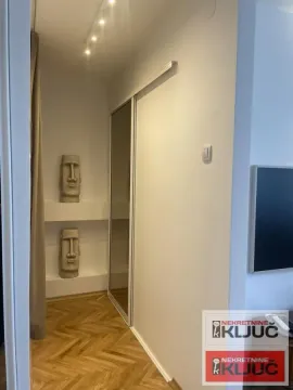 Prodaja, dvosoban stan, 48m², Bulevar Oslobodjenja, Novi Sad Sve Podlokacije - image 2