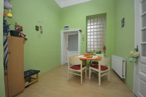 Izdavanje, četvorosoban stan, 120m², Kikinda, Srbija - image 8