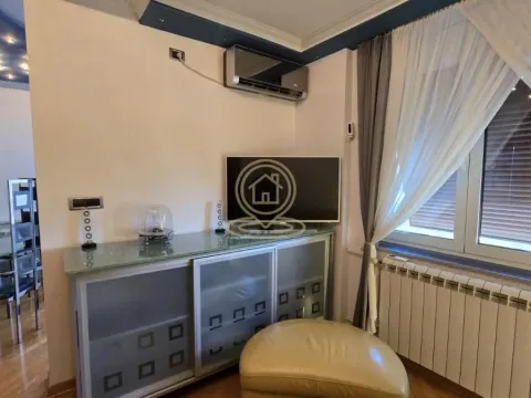 Izdavanje, dvosoban stan, 54m², Stari Grad, Beograd - image 6