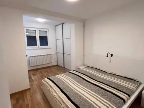 Prodaja, dvosoban stan, 54m², Vračar Centar, Vračar Sve Podlokacije - image 4