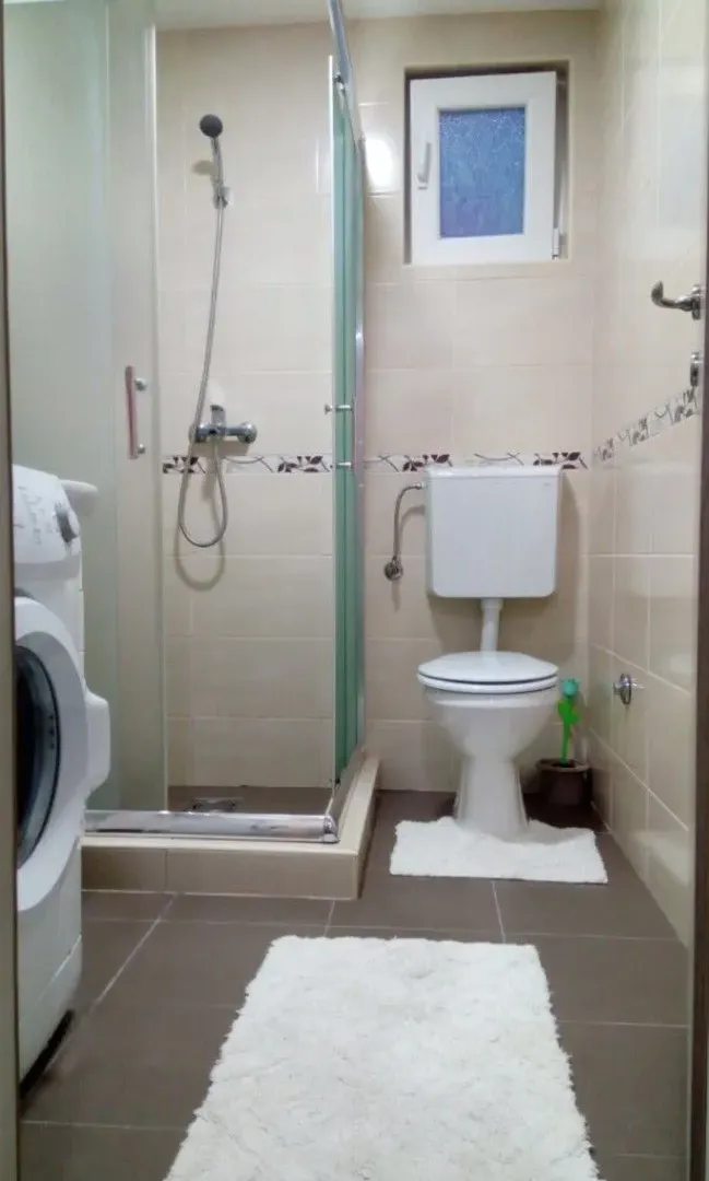 Izdavanje, jednosoban stan, 32m², Gruda, Cetinje
