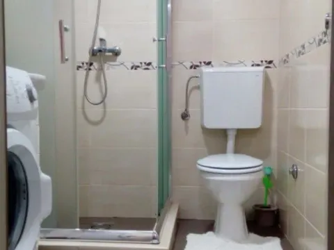 Izdavanje, jednosoban stan, 32m², Gruda, Cetinje - image 6