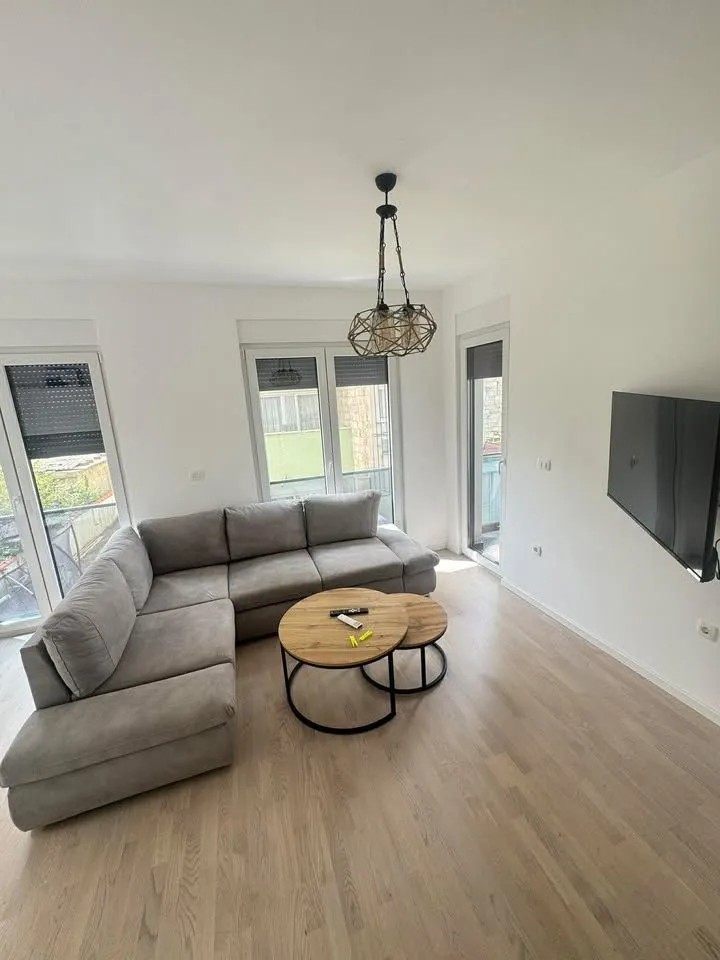 Rent, two bedroom apartment, 60m², Centar, Bar