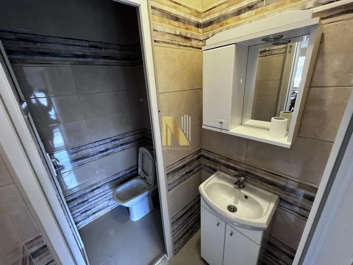 Rent, office space, 200m², Kać, Novi Sad Sve Podlokacije