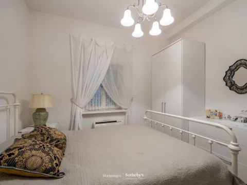 Rent, house, 587m², Dobrota, Kotor - image 47