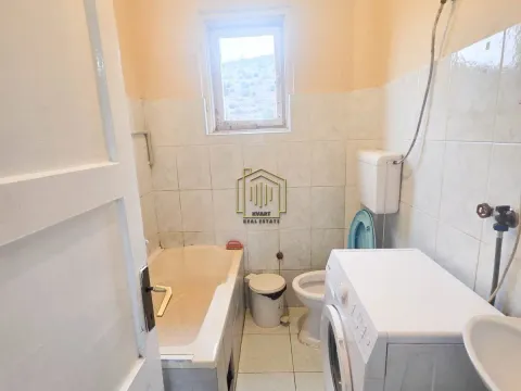 Sale, house, 83m², Rogami, Podgorica - image 9