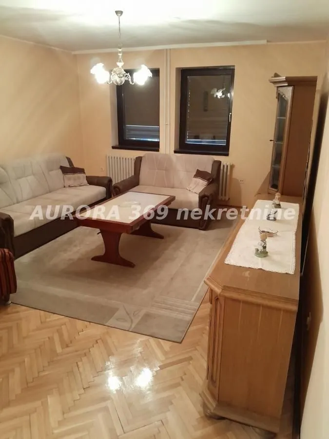 Rent, two bedroom apartment, 70m², Bulevar patrijarha Pavla, Novi Sad Sve Podlokacije