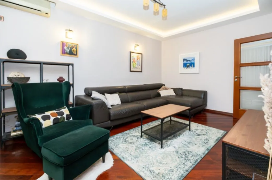 Prodaja, trosoban stan, 82m², Stari Aerodrom, Podgorica