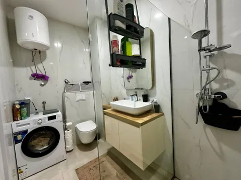 Rent, one bedroom apartment, 57m², Bečići, Budva - image 7