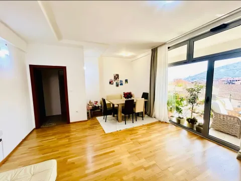 Sale, four bedroom apartment, 150m², Rozino, Budva - image 4
