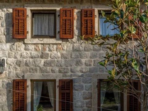 Sale, house, 355m², Prčanj, Kotor - image 12