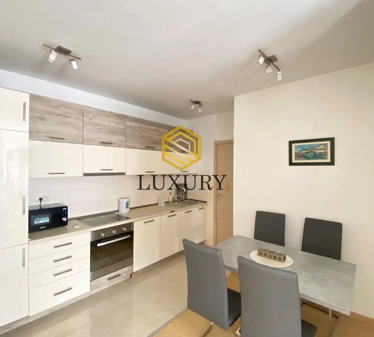 Rent, two bedroom apartment, 76m², City Kvart, Podgorica