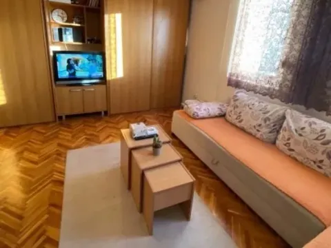 Prodaja, jednosoban stan, 42m², Blok 6, Podgorica - image 8