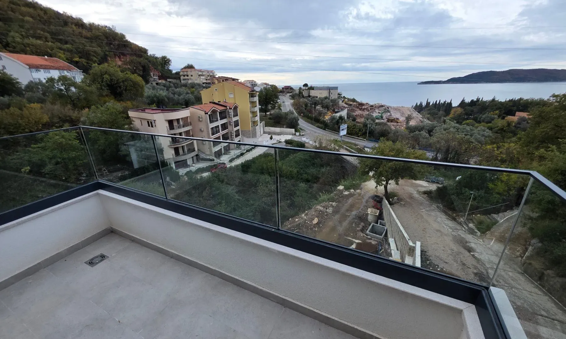 Sale, two bedroom apartment, 114m², Kamenovo, Budva