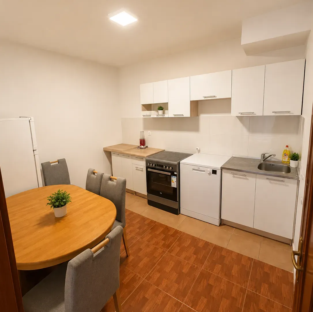 Rent, one bedroom apartment, 55m², Podkošljun, Budva