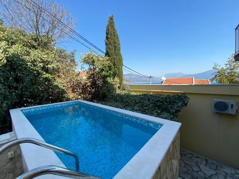 Prodaja, kuća, 230m², Krašići, Tivat