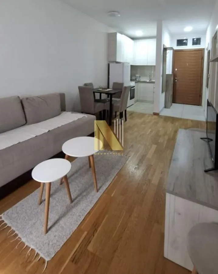 Izdavanje, jednosoban stan, 38m², Rotkvarija, Novi Sad Sve Podlokacije