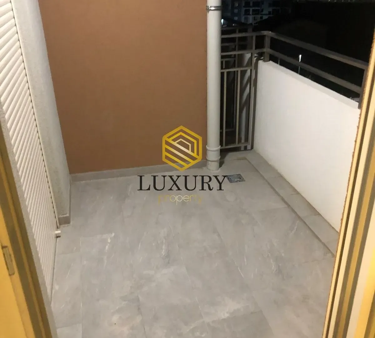 Izdavanje, jednosoban stan, 47m², Central Point, Podgorica