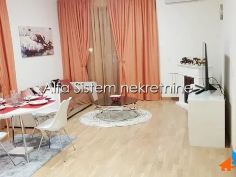 Rent, two bedroom apartment, 70m², Savski Venac, Beograd - image 5