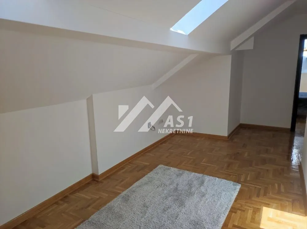 Izdavanje, dvosoban stan, 62m², Novi Sad Sve Podlokacije, Novi Sad