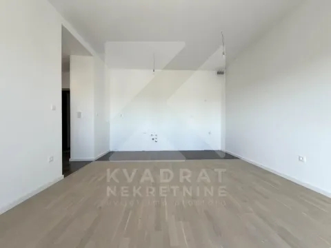 Izdavanje, jednosoban stan, 48m², Tološi, Podgorica - image 3