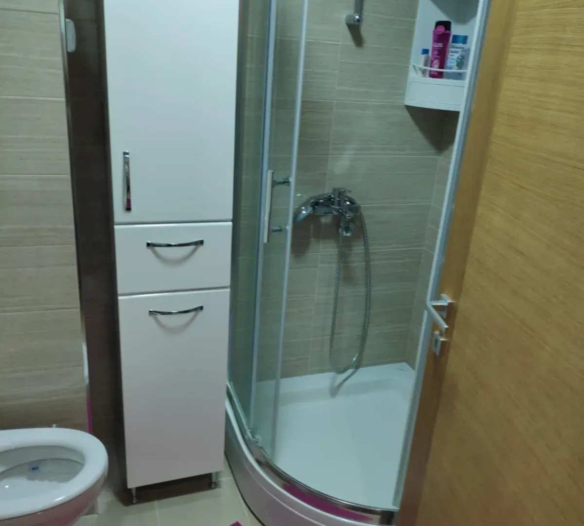 Izdavanje, jednosoban stan, 45m², City Kvart, Podgorica
