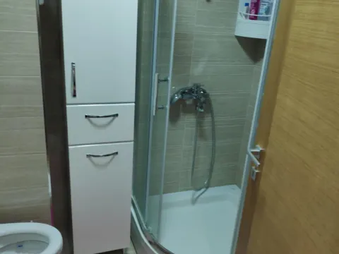 Izdavanje, jednosoban stan, 45m², City Kvart, Podgorica - image 8