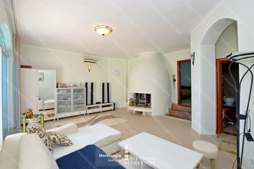 Prodaja, trosoban stan, 142m², Savina, Herceg Novi