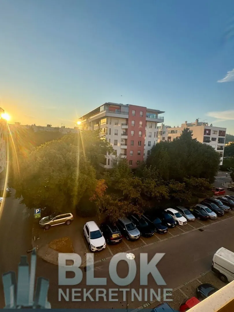 Izdavanje, dvosoban stan, 90m², Preko Morače, Podgorica