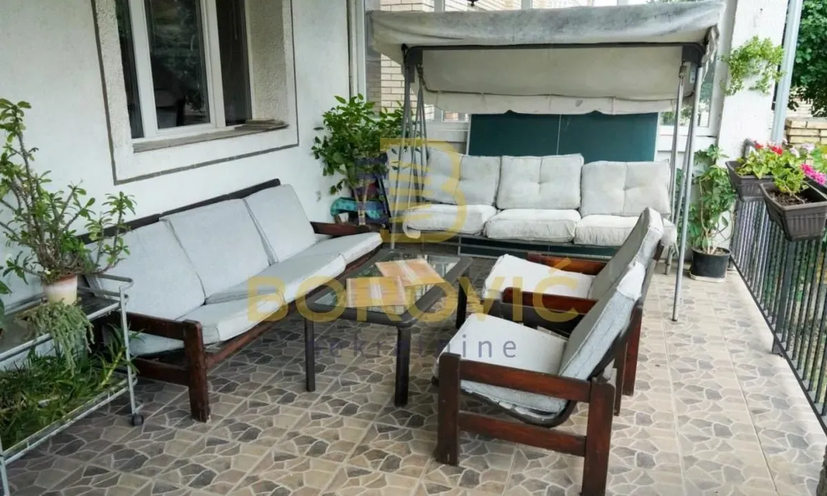 Rent, office space, 105m², Altina, Beograd