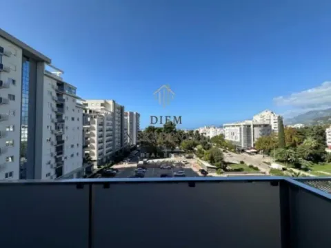 Izdavanje, jednosoban stan, 55m², Centar, Bar - image 8