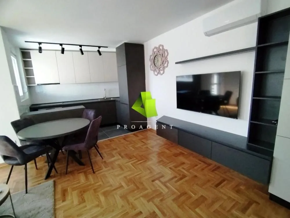 Izdavanje, jednosoban stan, 50m², Pantelej, Niš