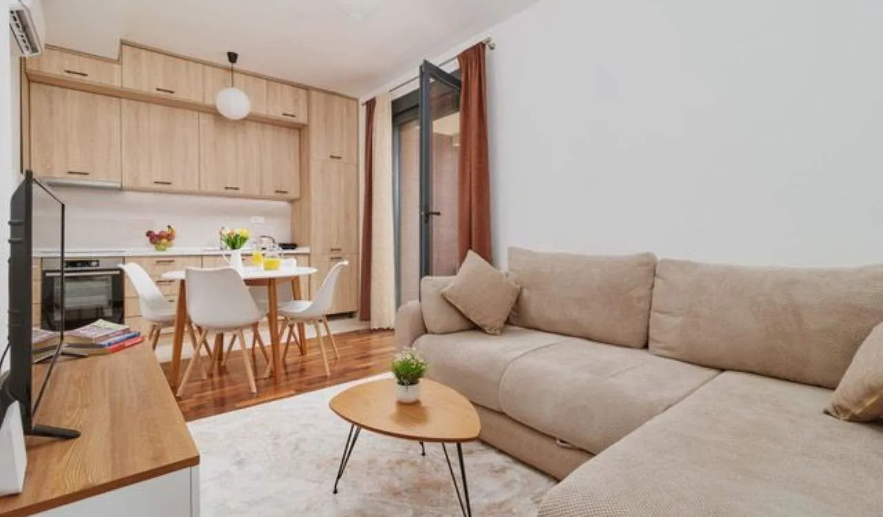 Prodaja, jednosoban stan, 50m², Kotor, Crna Gora