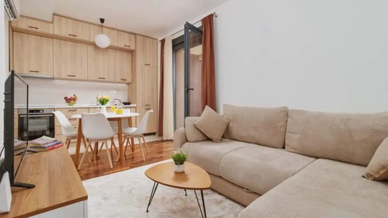 Prodaja, jednosoban stan, 50m², Kotor, Crna Gora