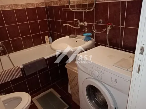 Izdavanje, stan, 40m², Centar, Novi Sad - image 9