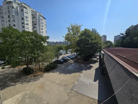 Prodaja, trosoban stan, 95m², Blok 6, Podgorica - image 3
